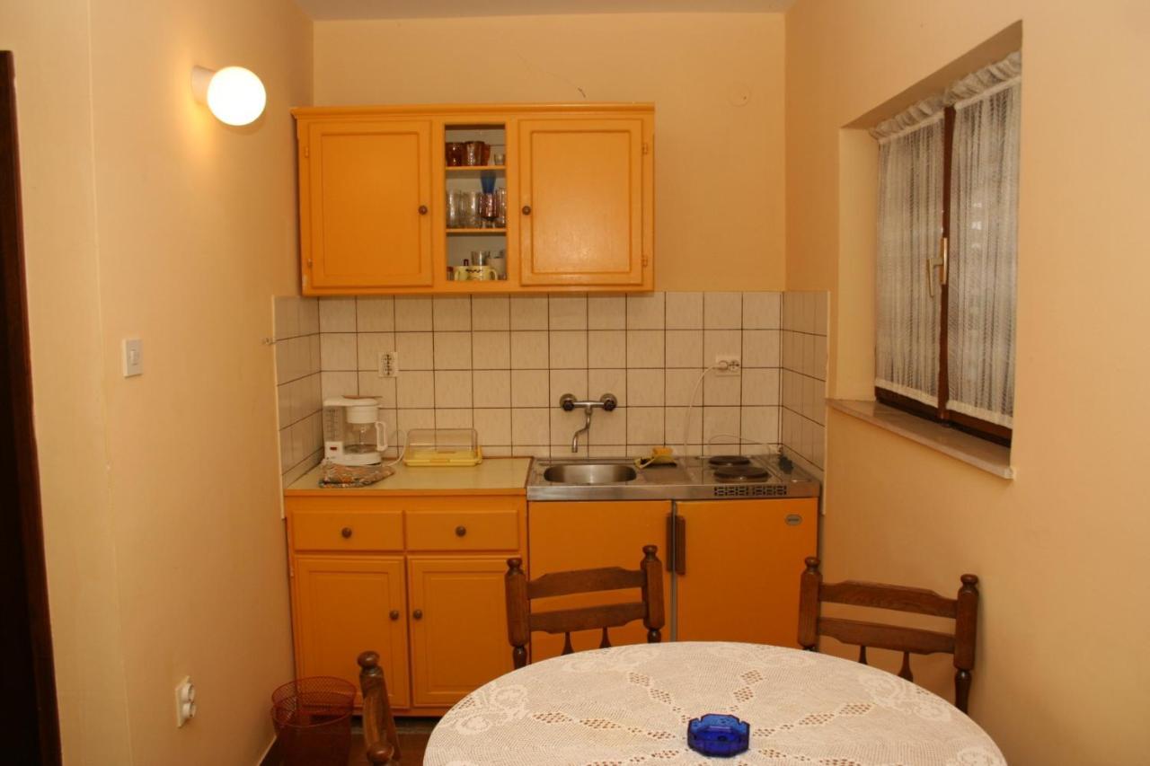 Apartments And Rooms By The Sea Sucuraj, Hvar - 4029 Ngoại thất bức ảnh