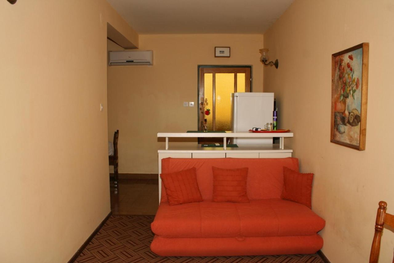 Apartments And Rooms By The Sea Sucuraj, Hvar - 4029 Ngoại thất bức ảnh