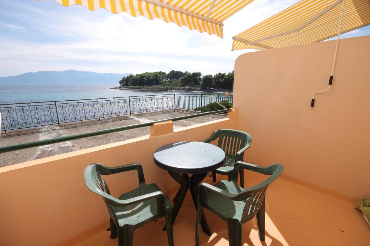 Apartments And Rooms By The Sea Sucuraj, Hvar - 4029 Ngoại thất bức ảnh