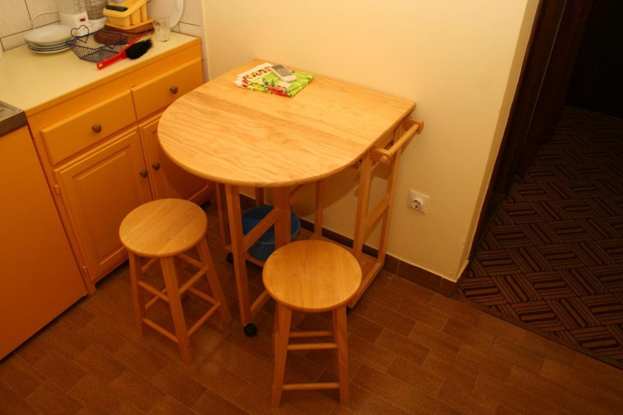 Apartments And Rooms By The Sea Sucuraj, Hvar - 4029 Ngoại thất bức ảnh