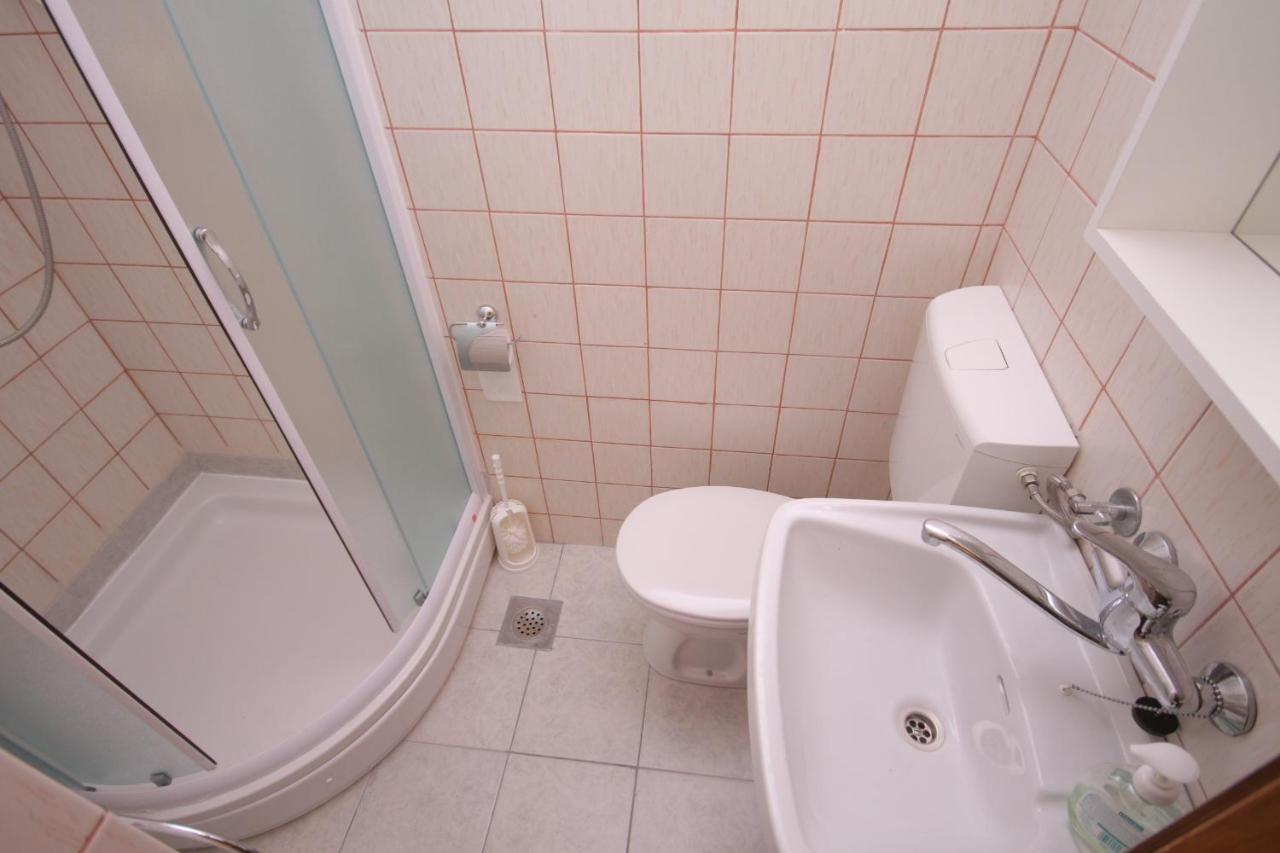 Apartments And Rooms By The Sea Sucuraj, Hvar - 4029 Ngoại thất bức ảnh